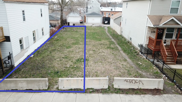 2457 W 46th Place