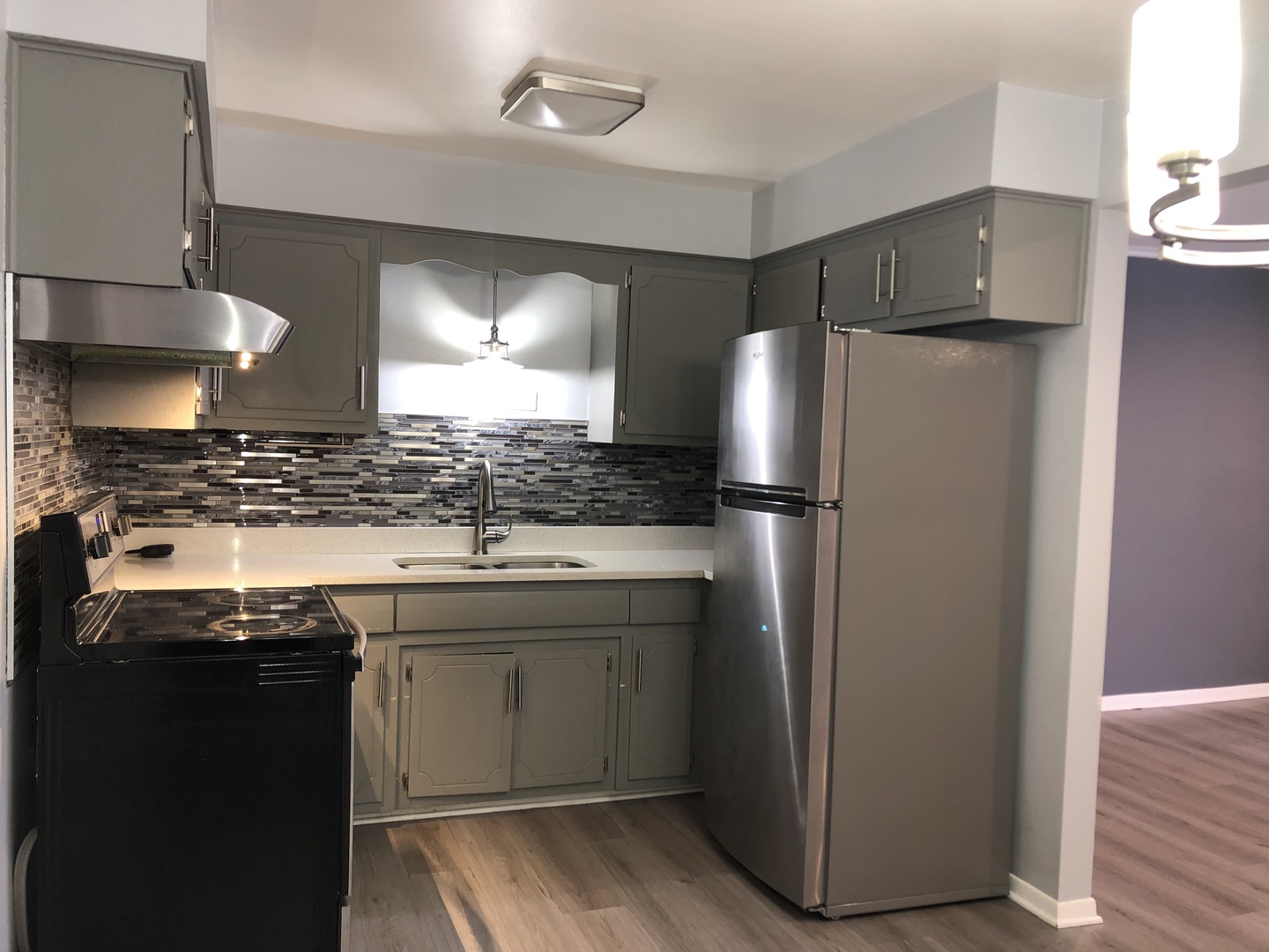 3756 W 120th Street Unit: 3B
