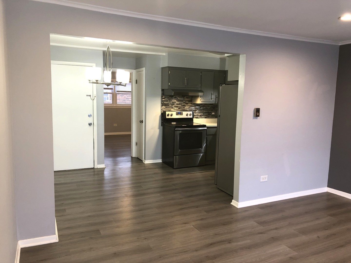 3756 W 120th Street Unit: 3B