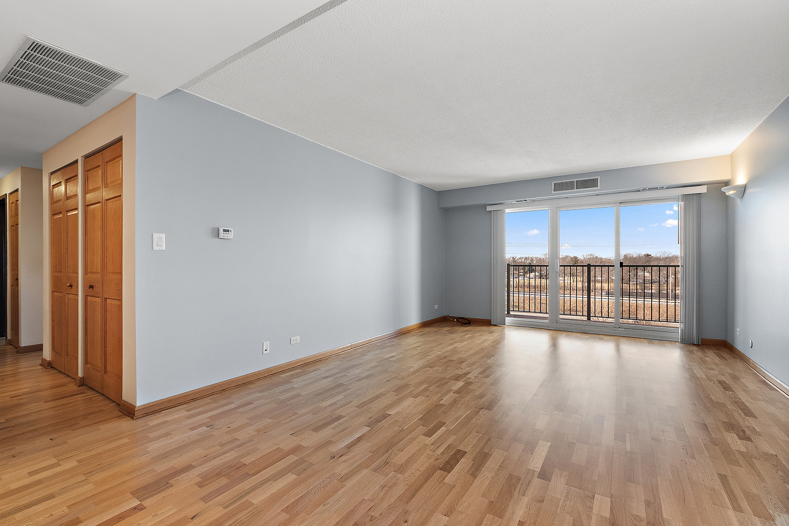 5400 Walnut Avenue Unit: 405