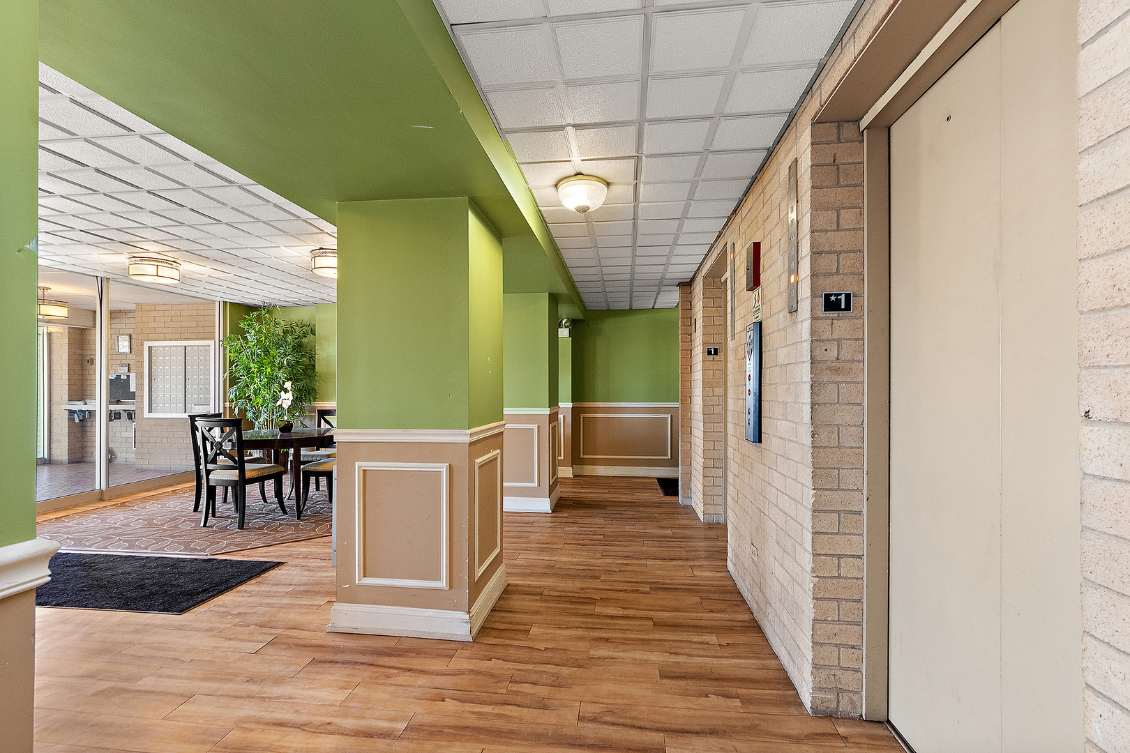 5400 Walnut Avenue Unit: 405