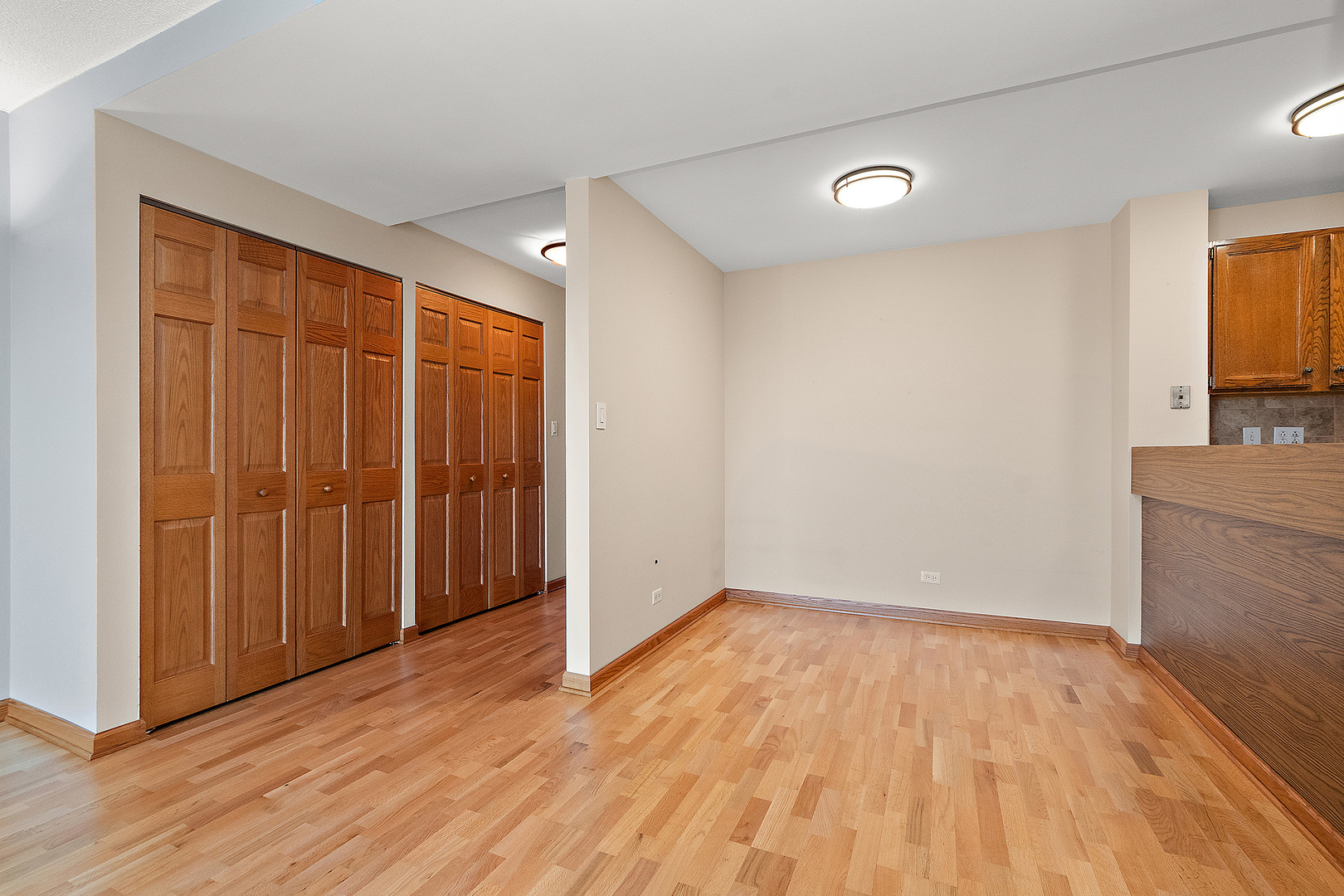 5400 Walnut Avenue Unit: 405