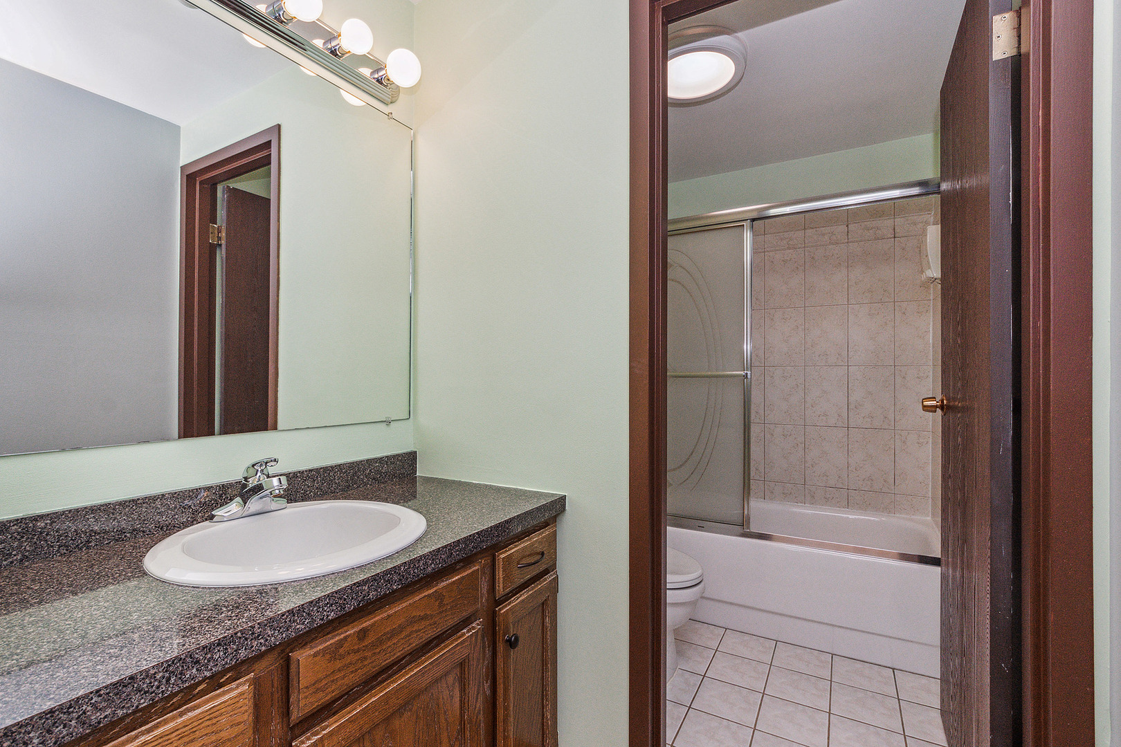 5400 Walnut Avenue Unit: 405