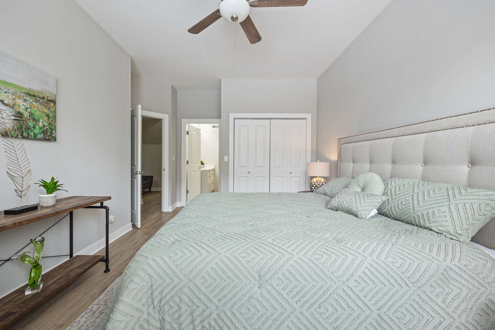 3126 W Walton Street Unit: 1