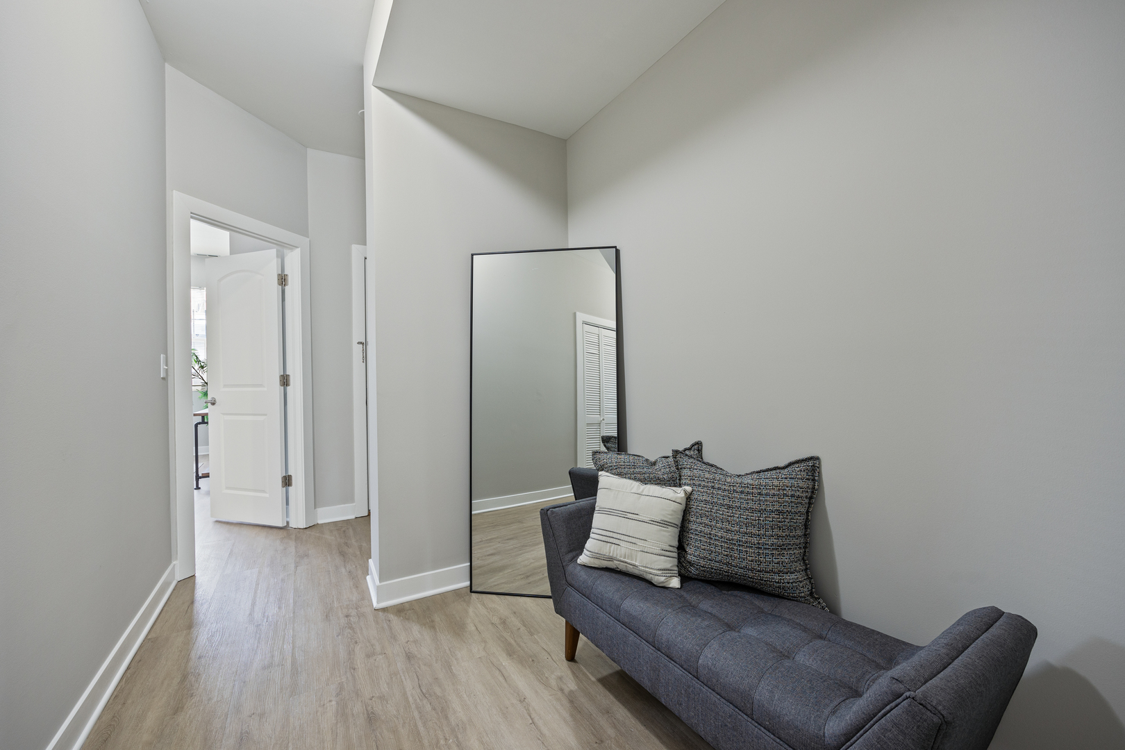 3126 W Walton Street Unit: 1