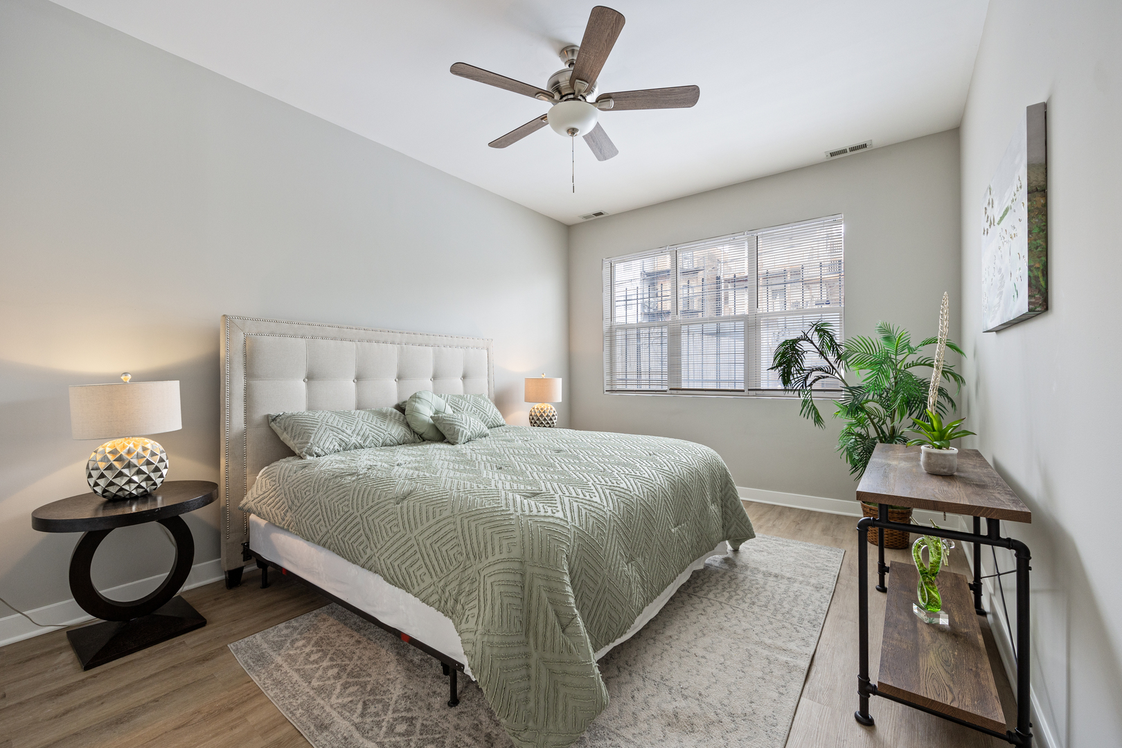 3126 W Walton Street Unit: 1