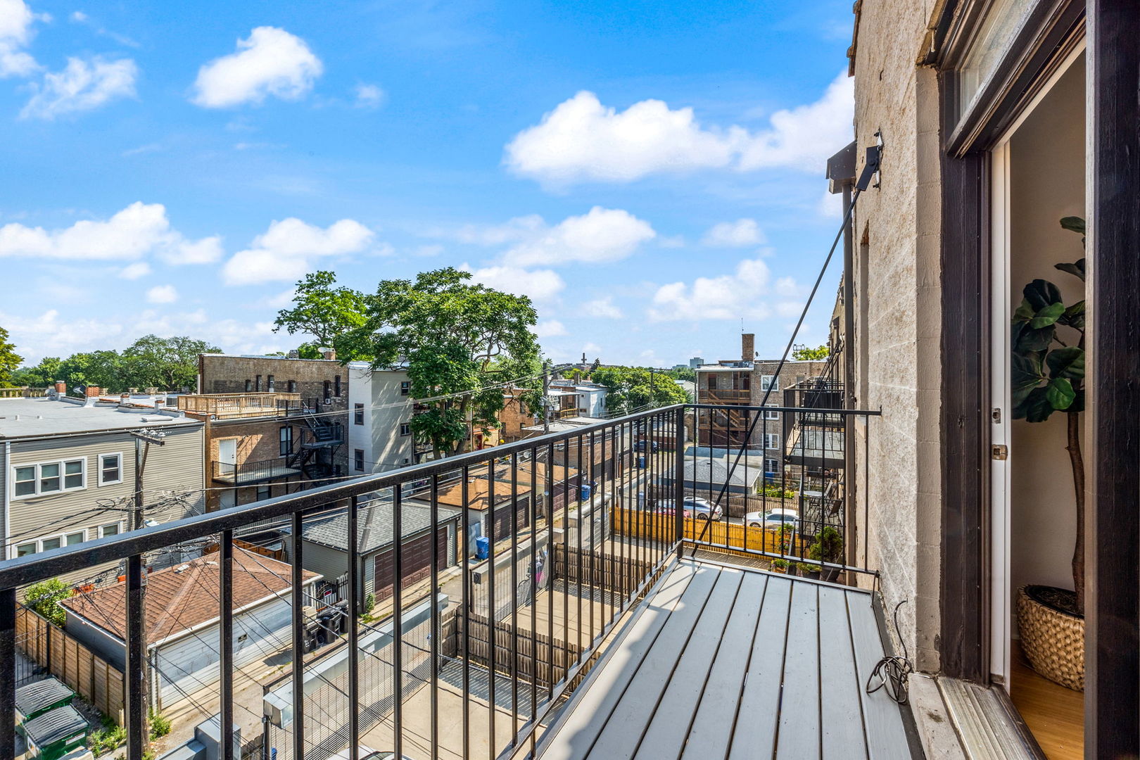 3126 W Walton Street Unit: 3