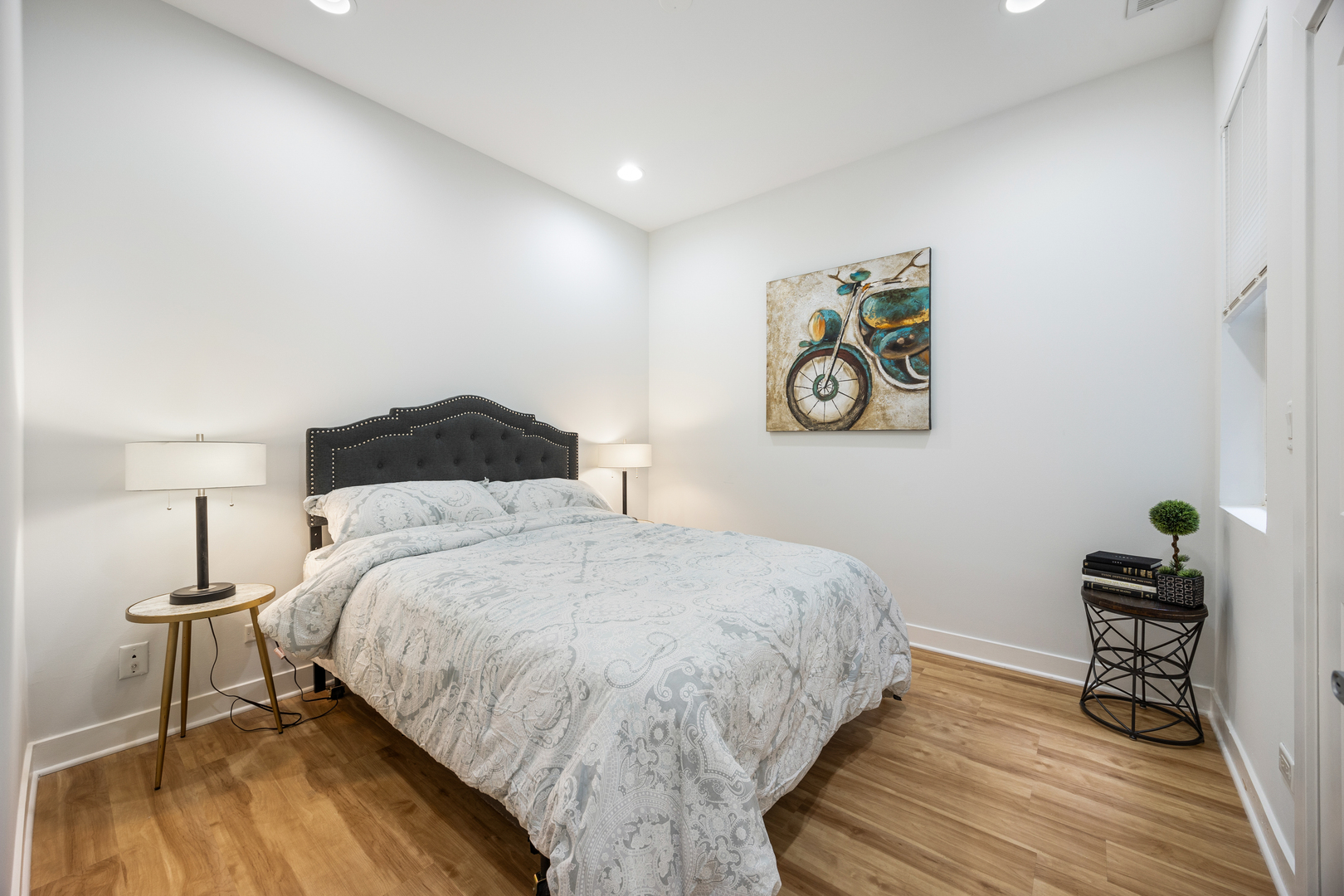 3126 W Walton Street Unit: 3