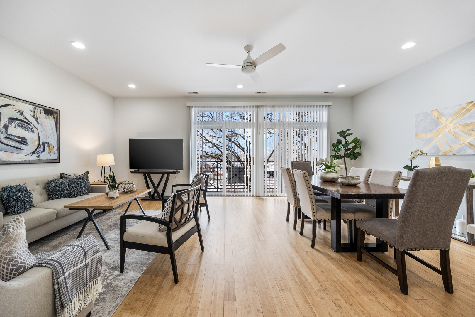 3126 W Walton Street Unit: 3