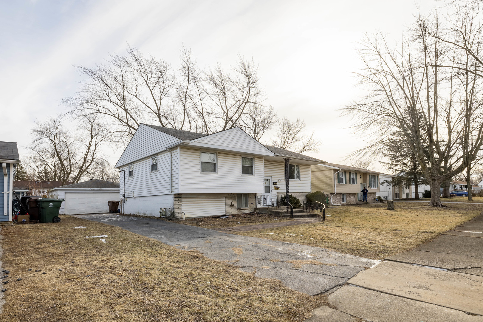 101 N Walnut Lane