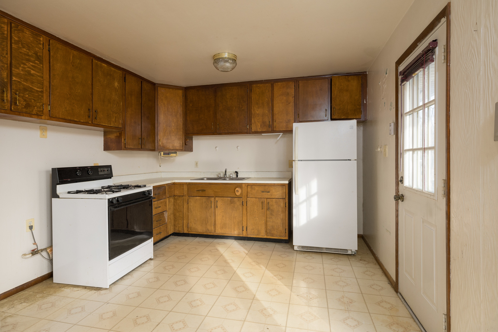 101 N Walnut Lane