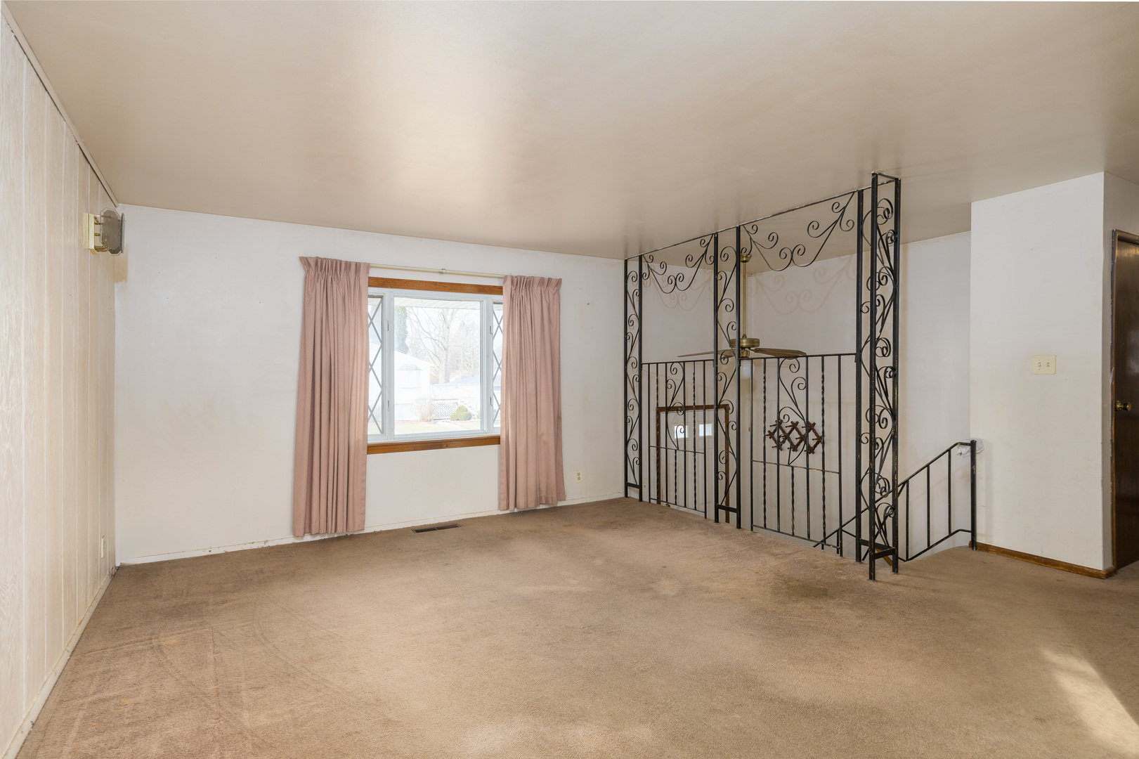 101 N Walnut Lane