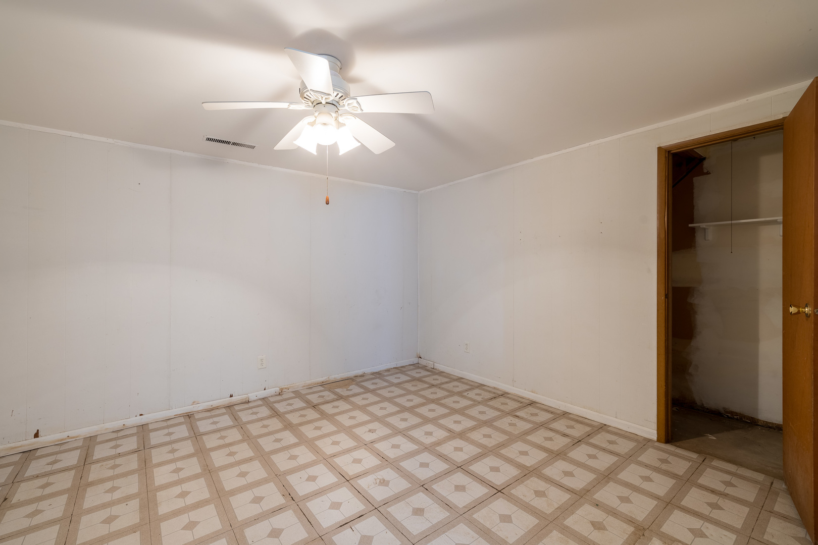 101 N Walnut Lane