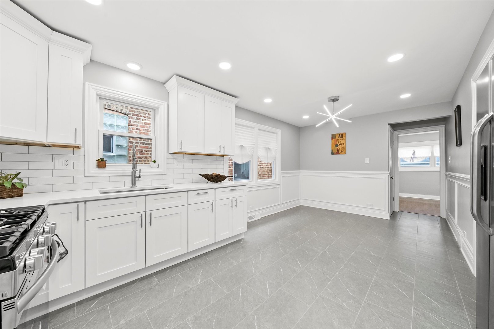 2055 W 80th Street