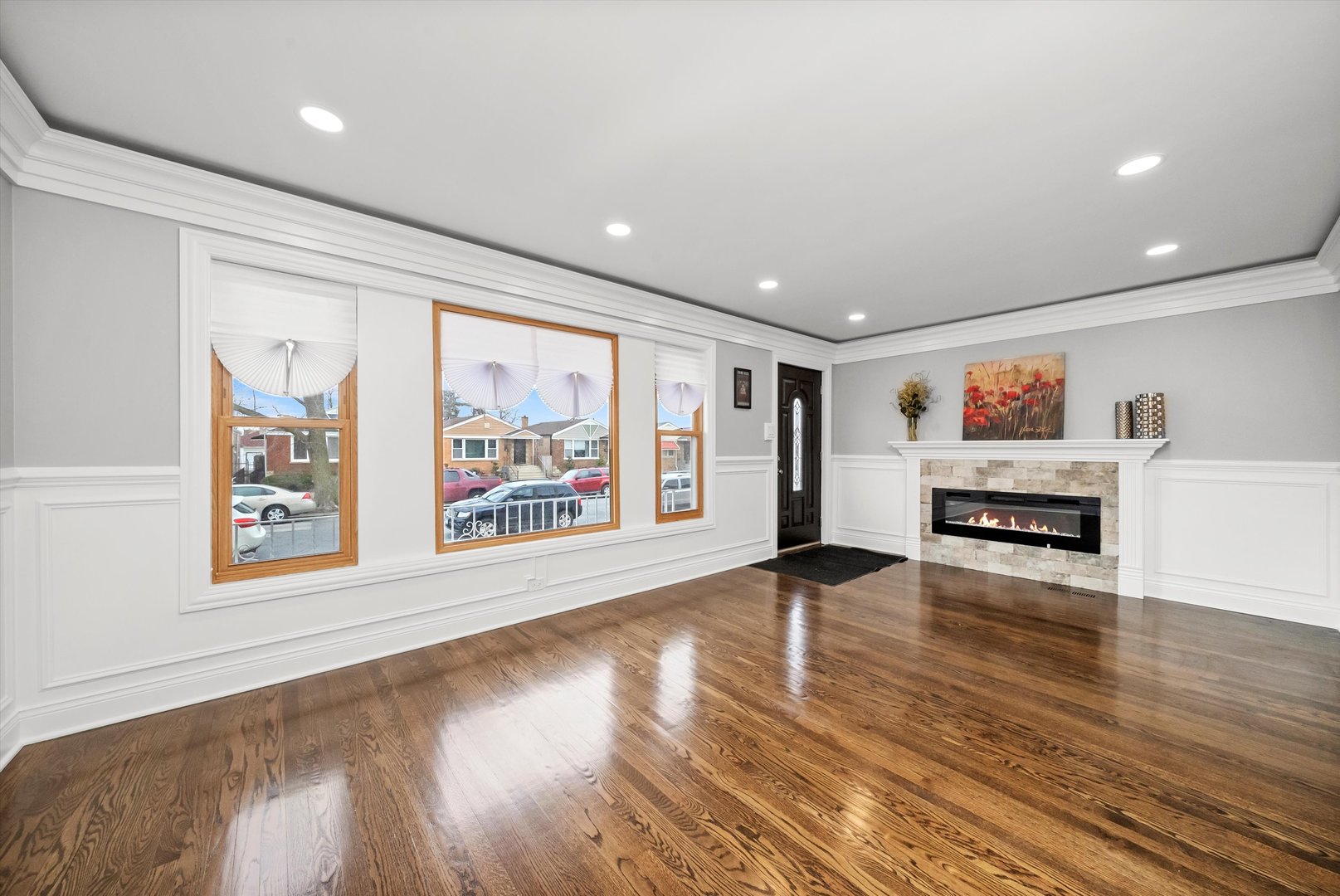 2055 W 80th Street