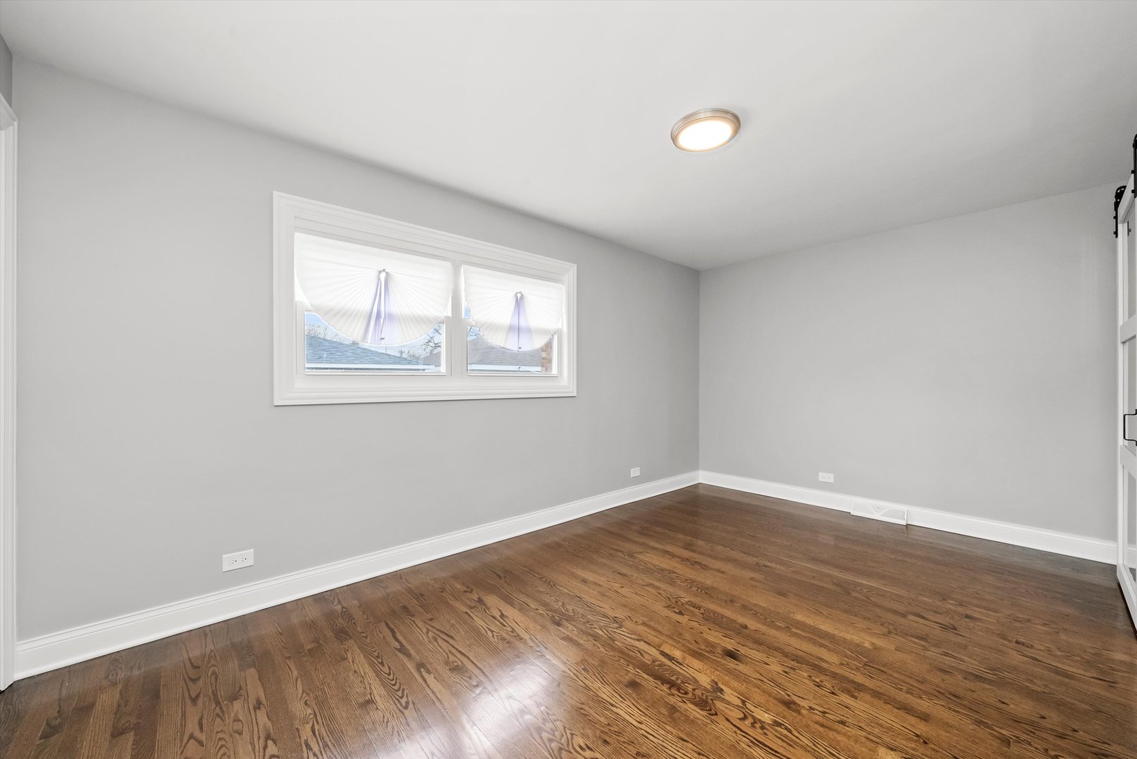2055 W 80th Street