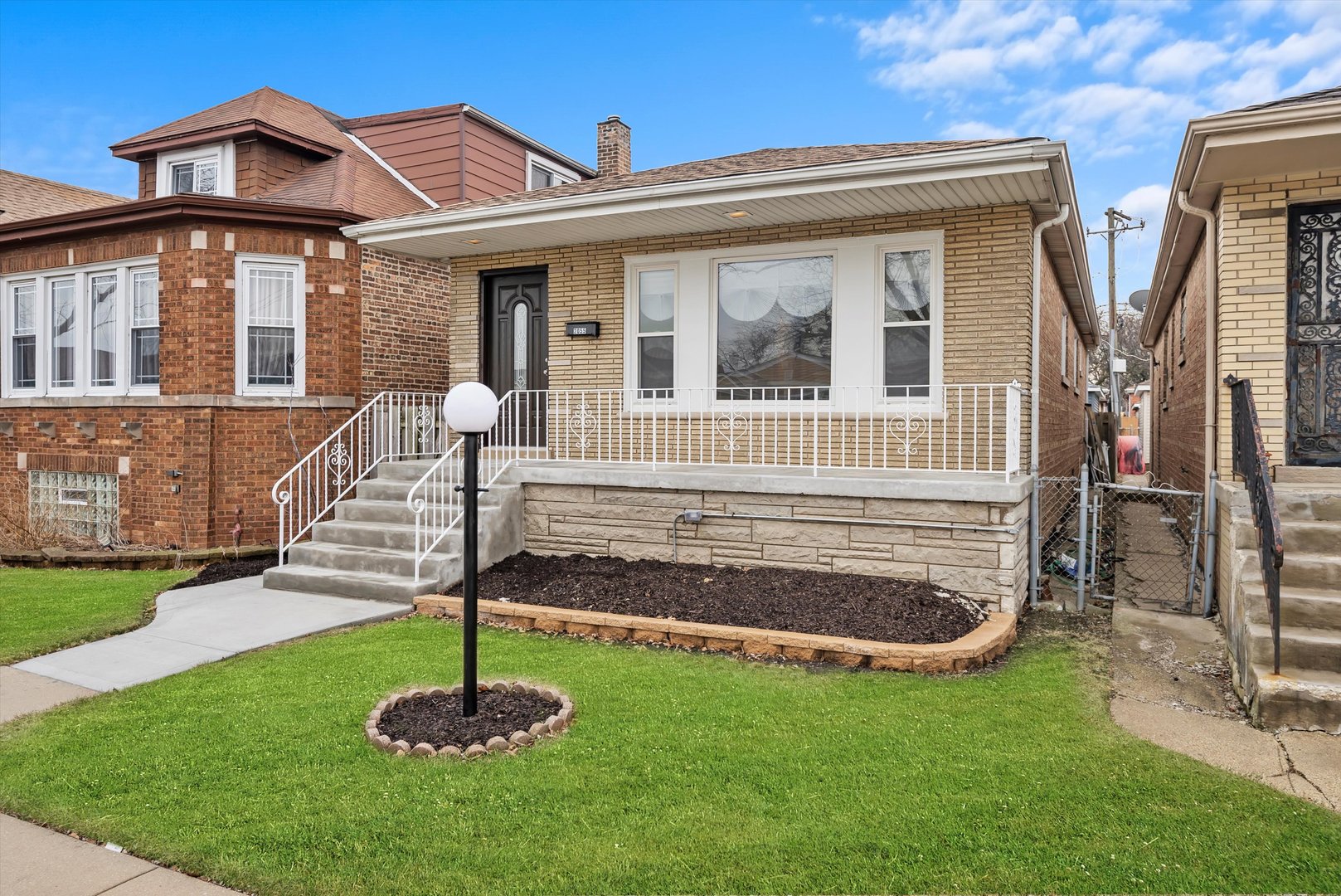 2055 W 80th Street
