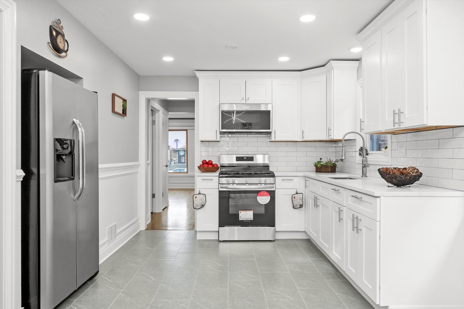 2055 W 80th Street