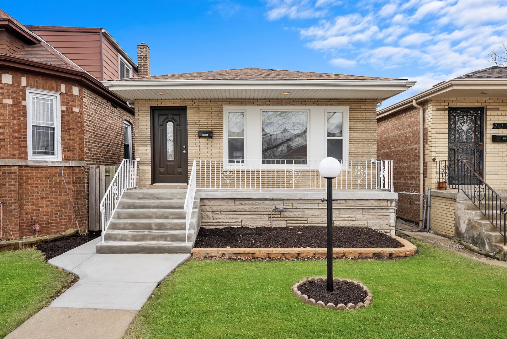 2055 W 80th Street