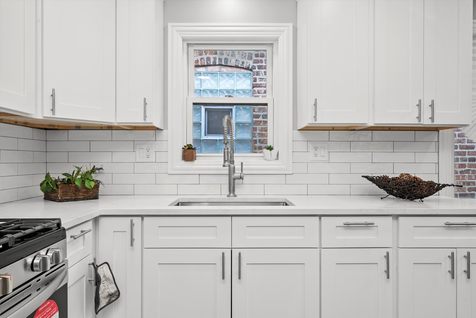 2055 W 80th Street