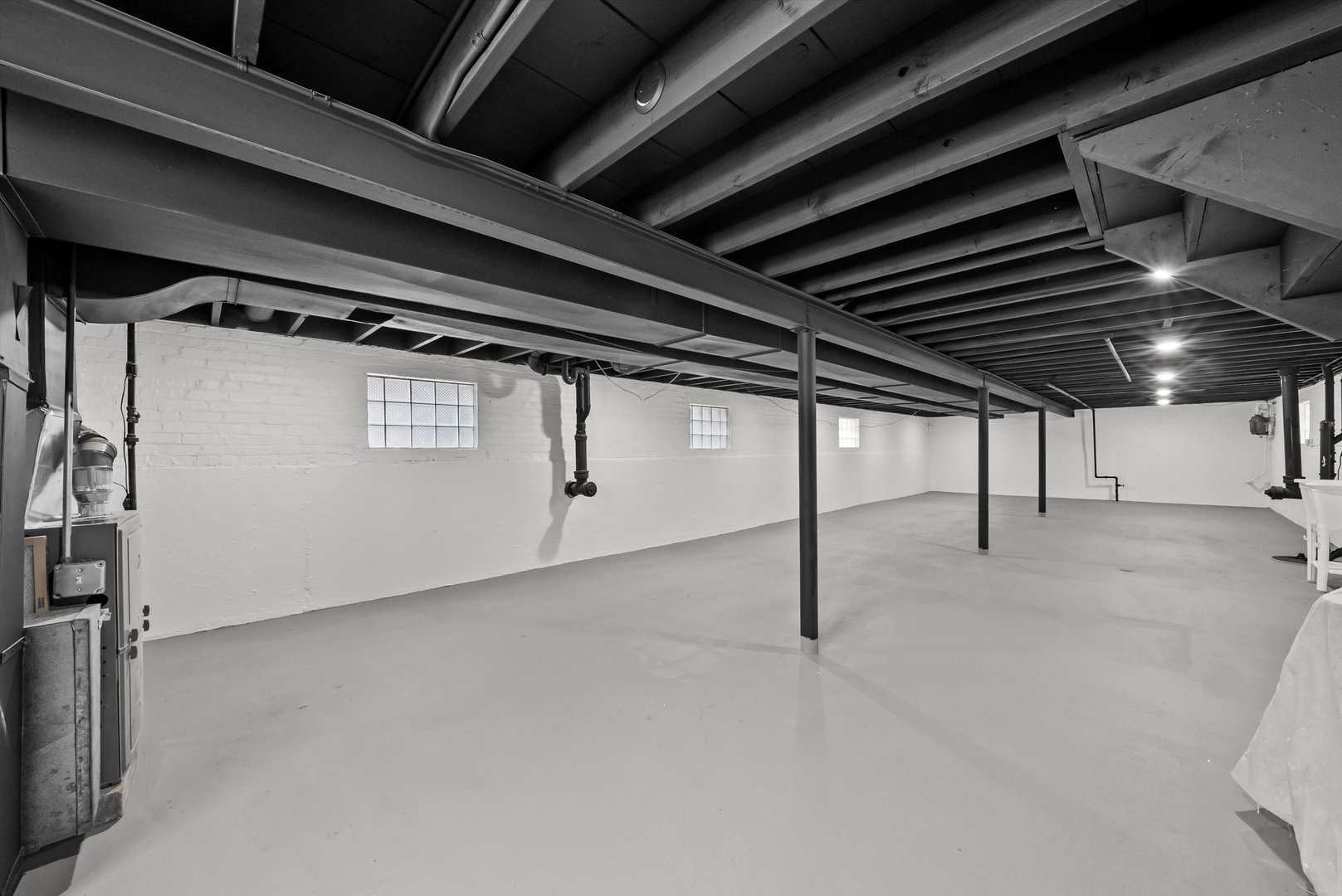 2055 W 80th Street