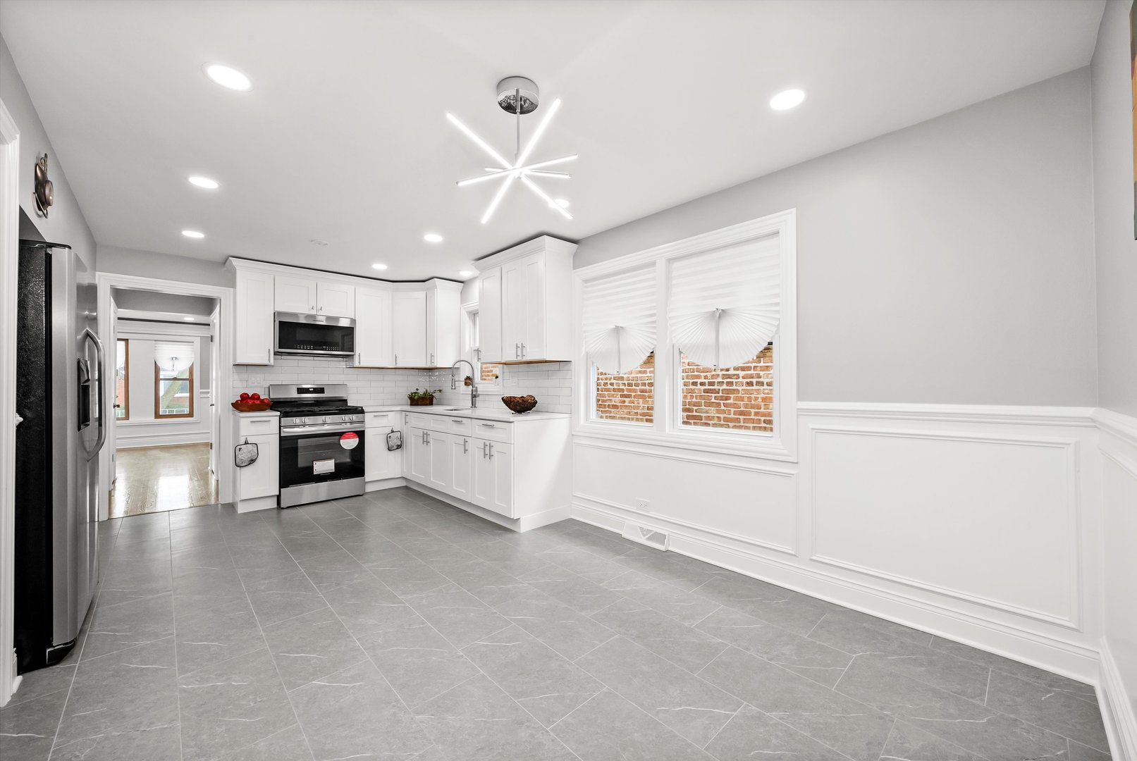 2055 W 80th Street