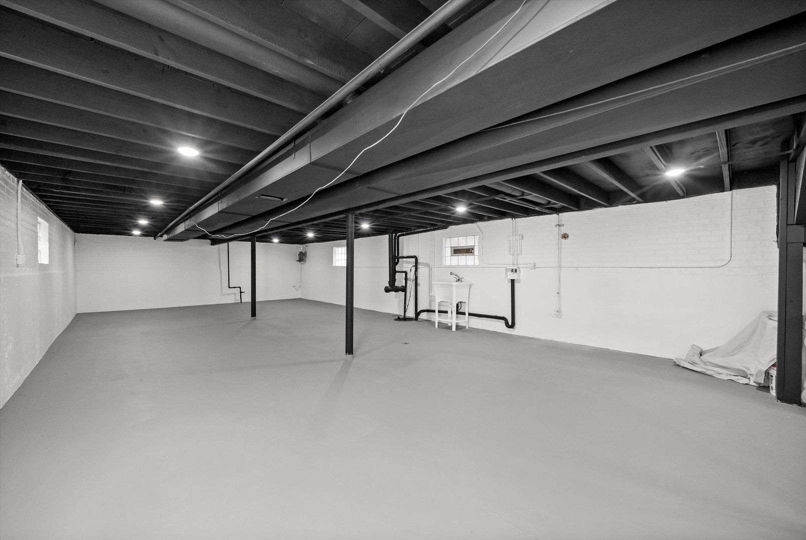 2055 W 80th Street