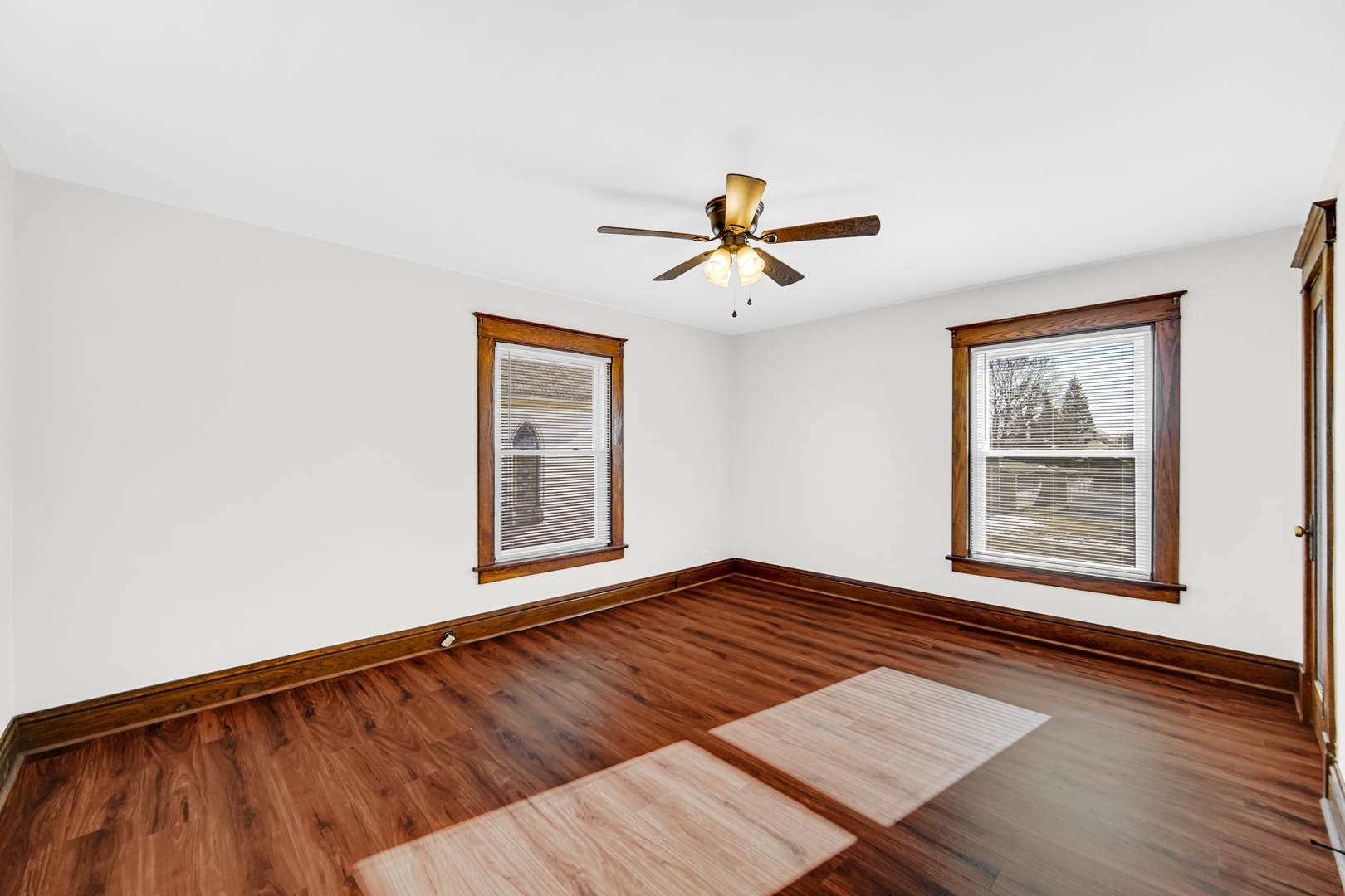324 E 18th Street