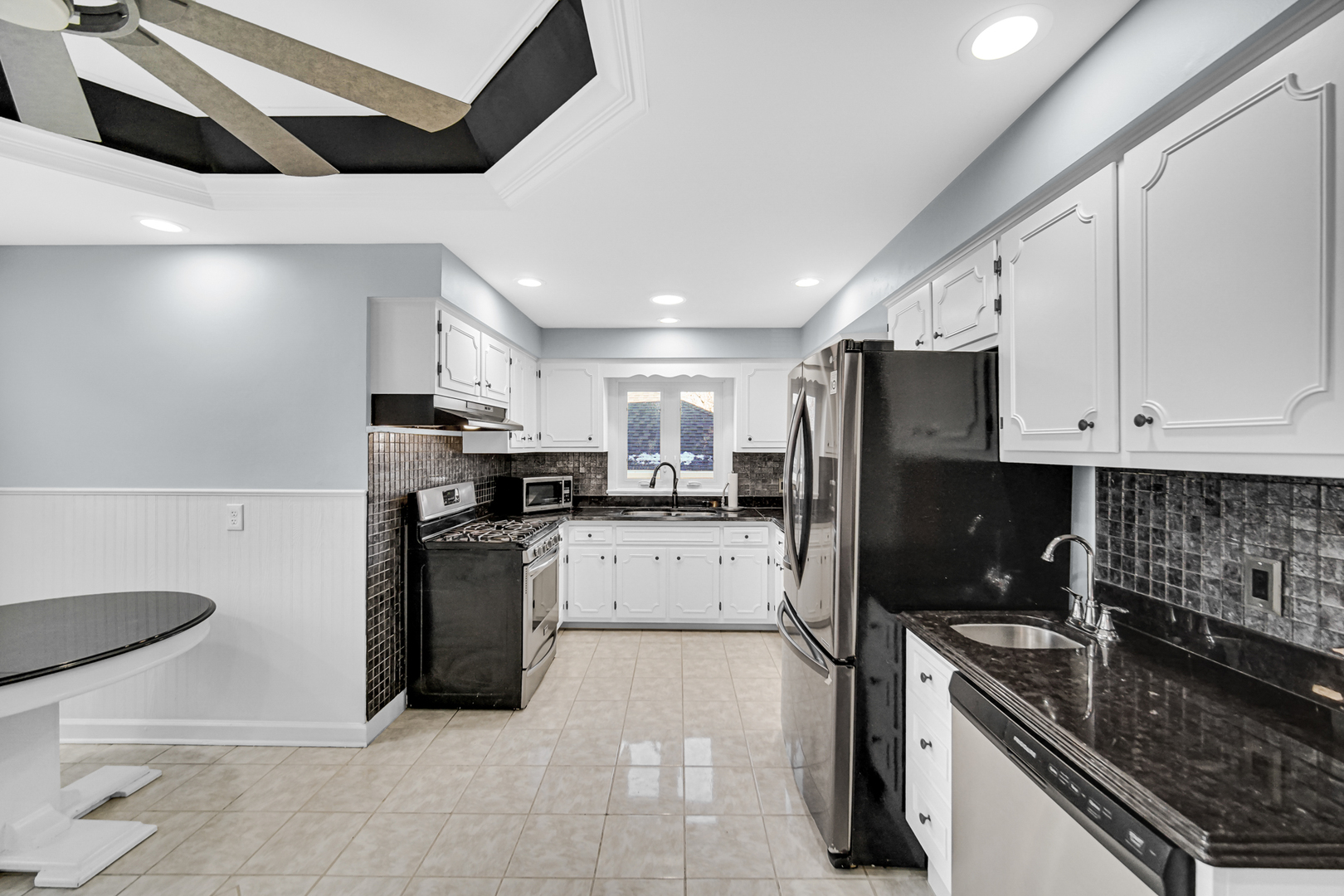 324 E 18th Street