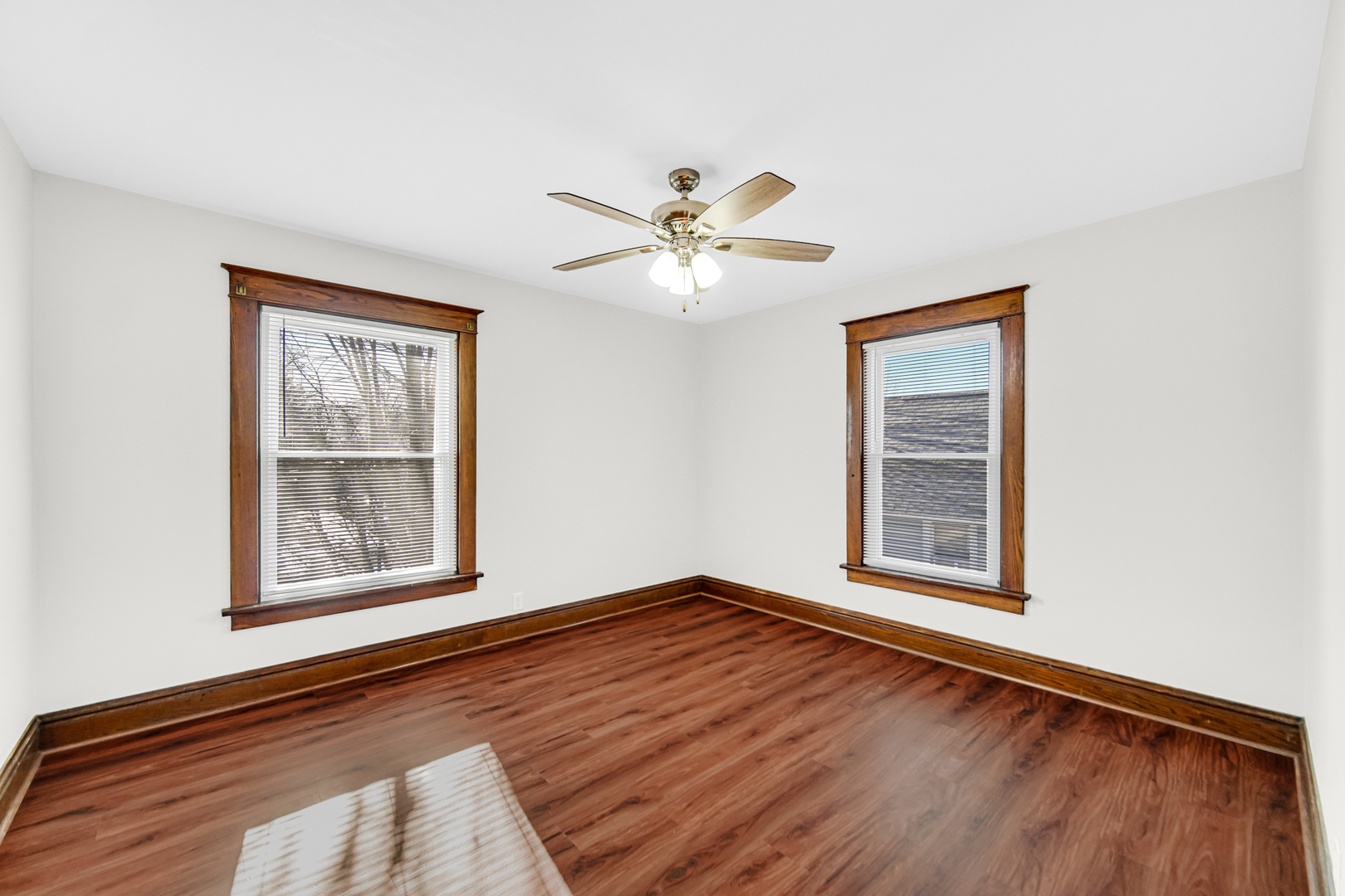 324 E 18th Street