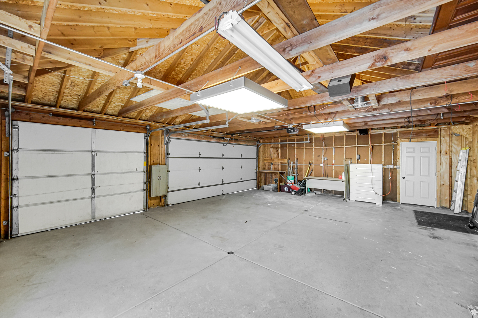 324 E 18th Street