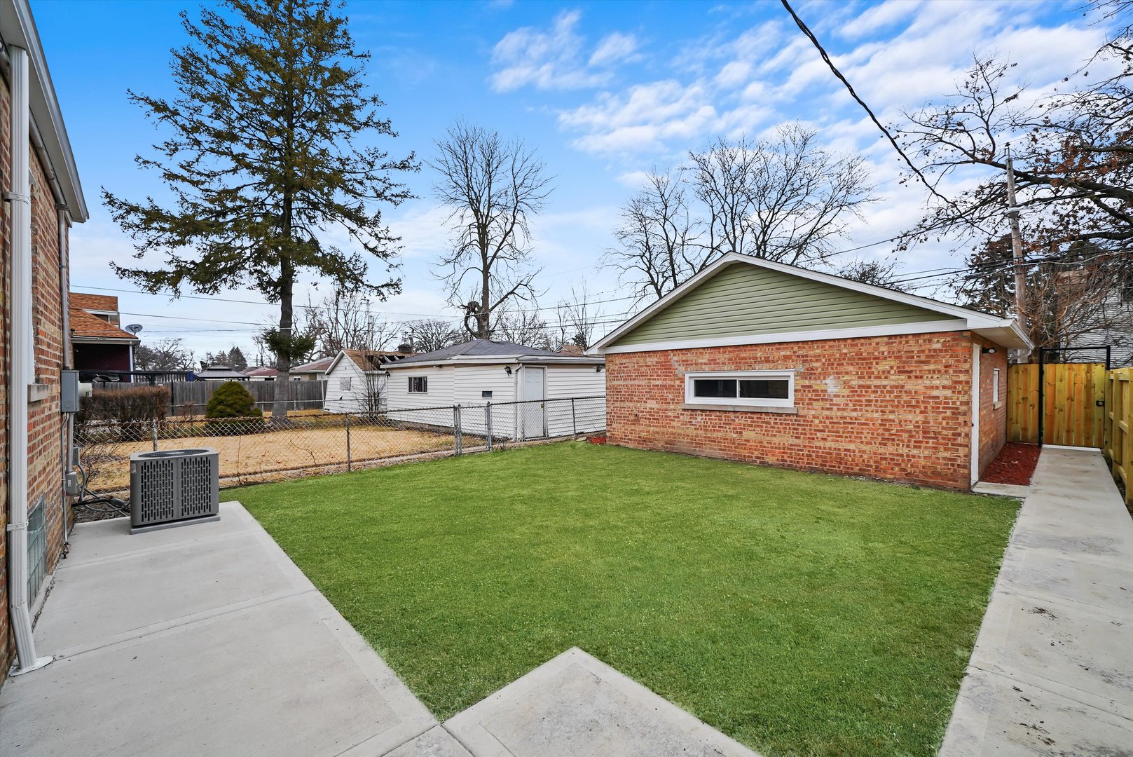 10147 S PRINCETON Avenue