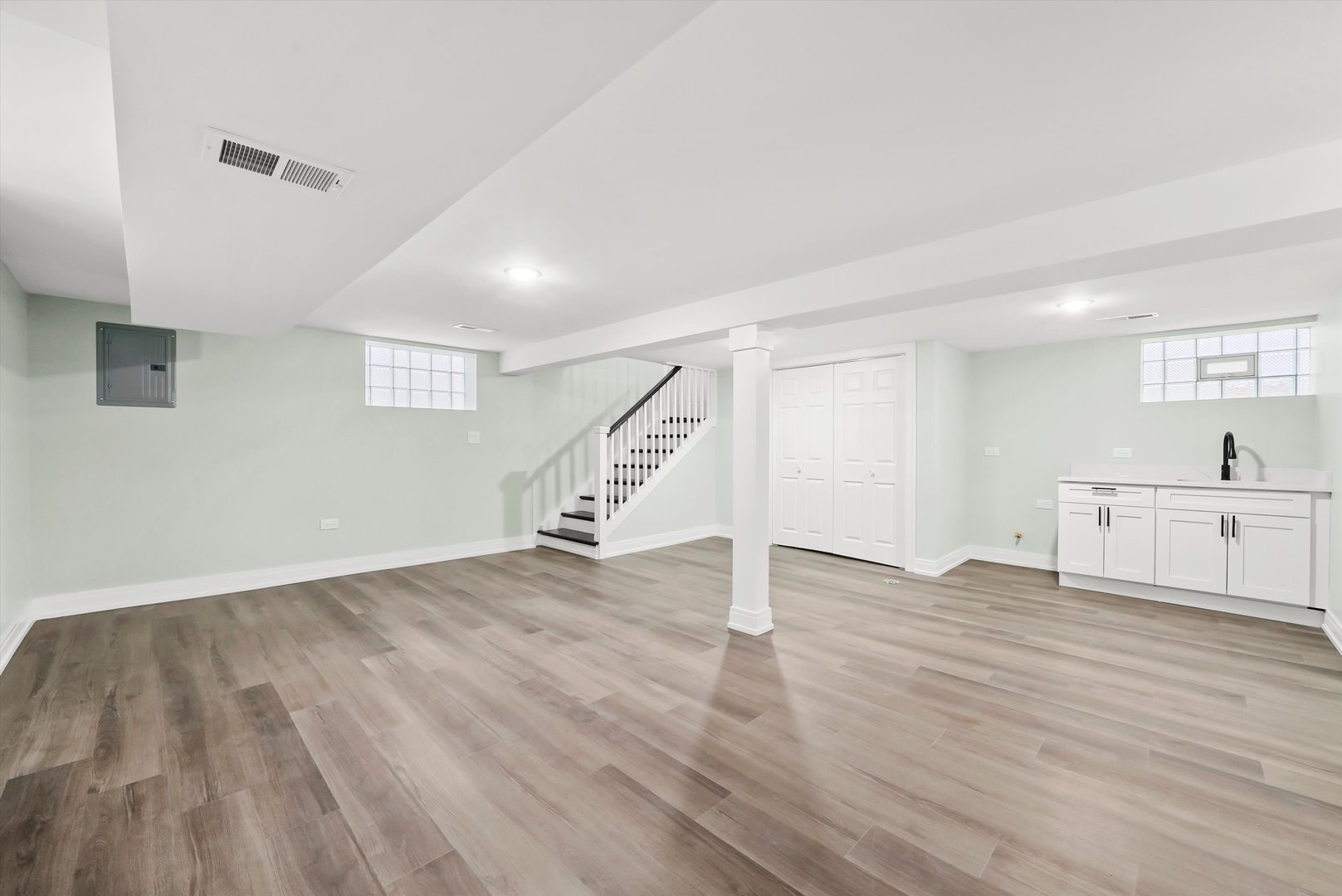 10147 S PRINCETON Avenue