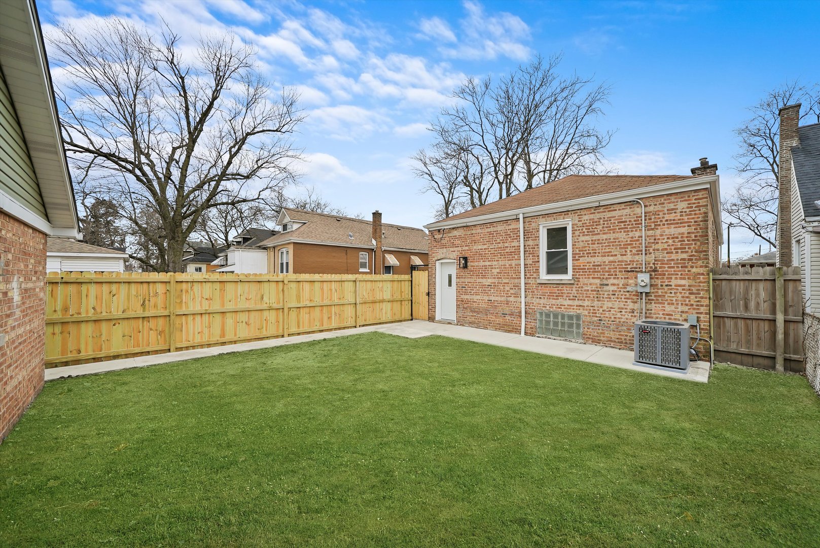 10147 S PRINCETON Avenue