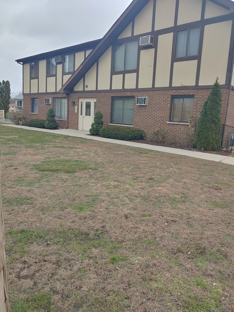 4654 W 131st Street Unit: 1N
