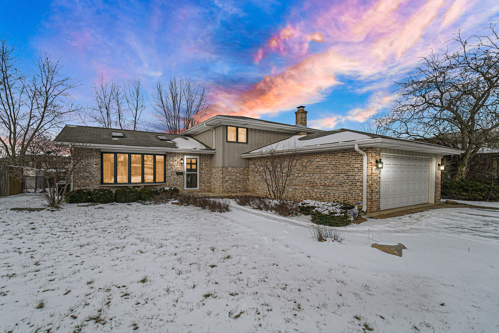1052 E 7th Street