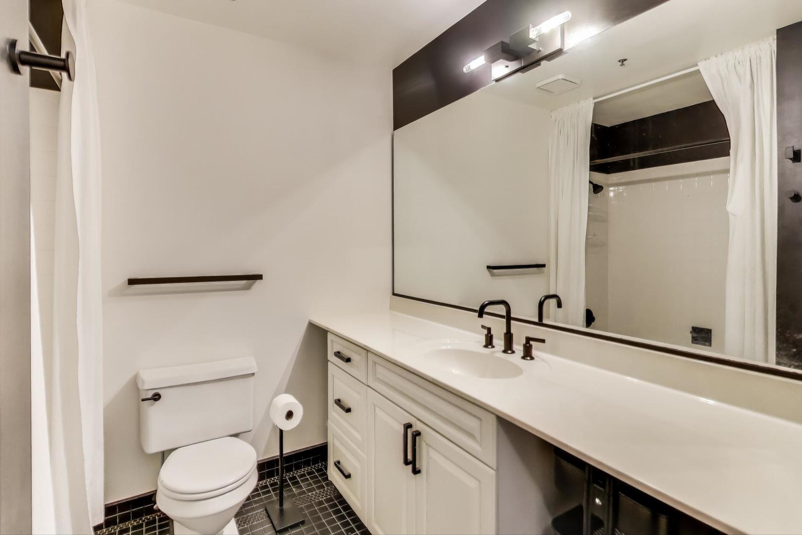 633 S Plymouth Court Unit: 508