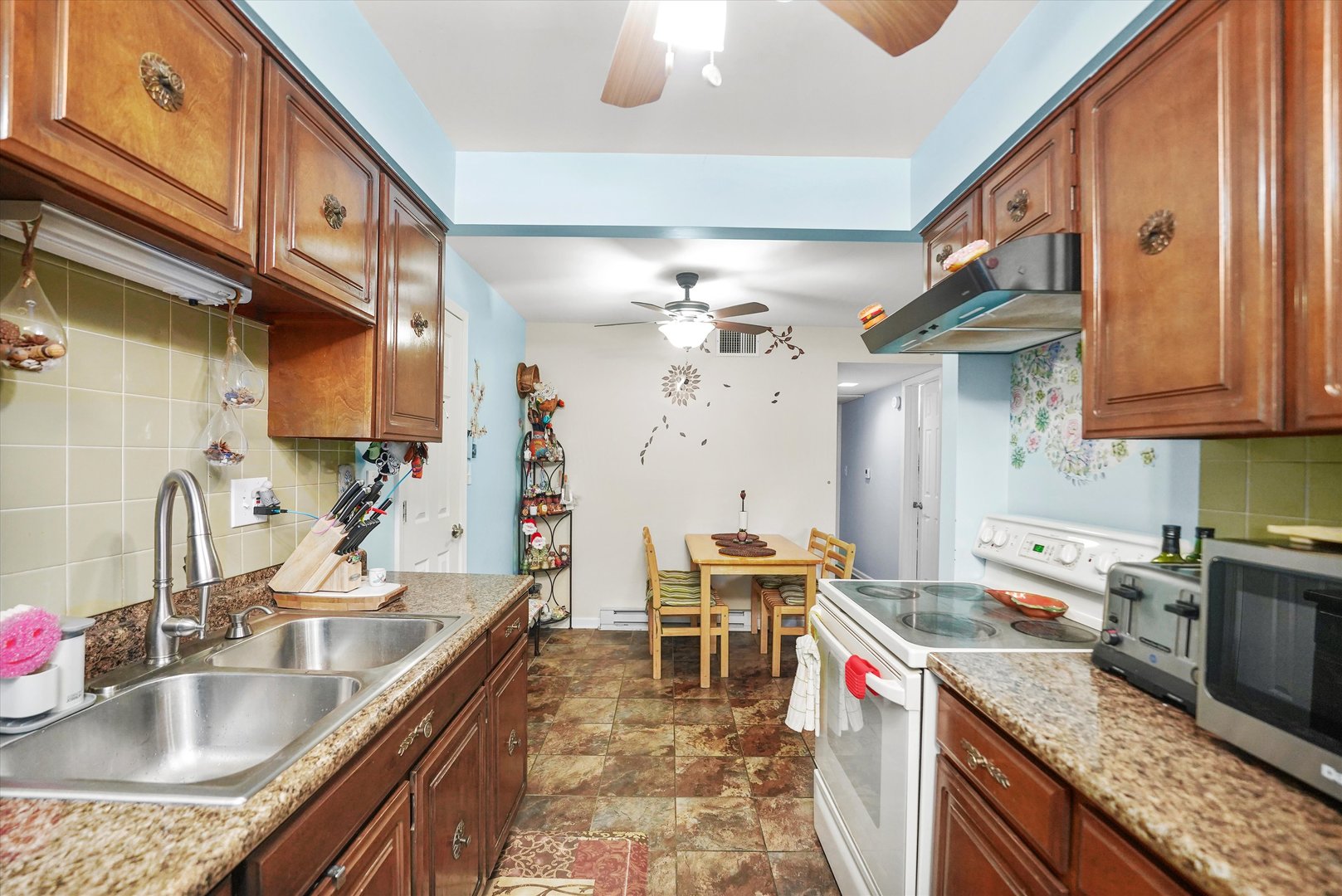 4125 W 98TH Street Unit: B