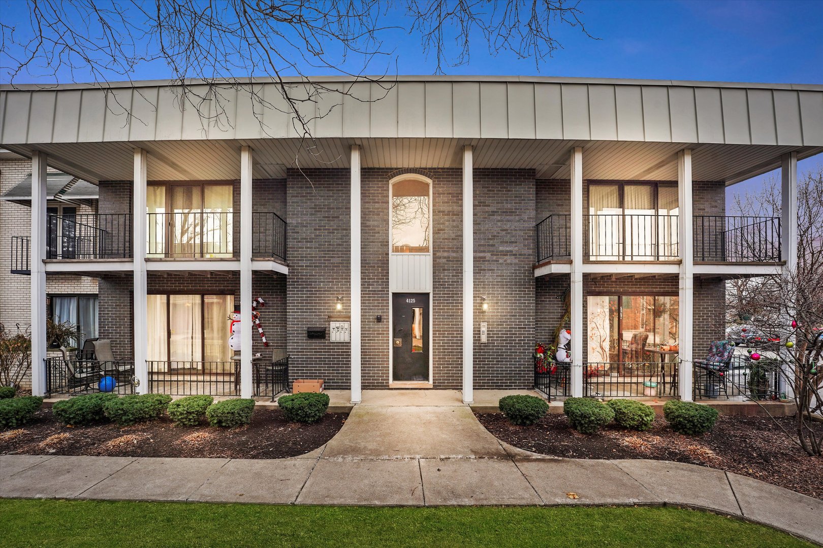 4125 W 98TH Street Unit: B