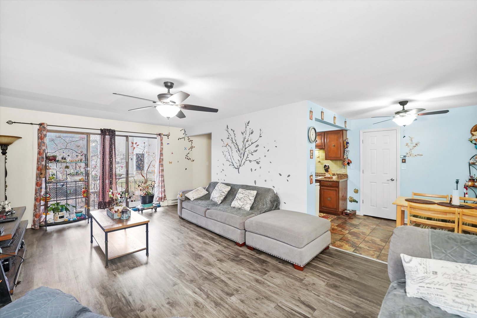 4125 W 98TH Street Unit: B