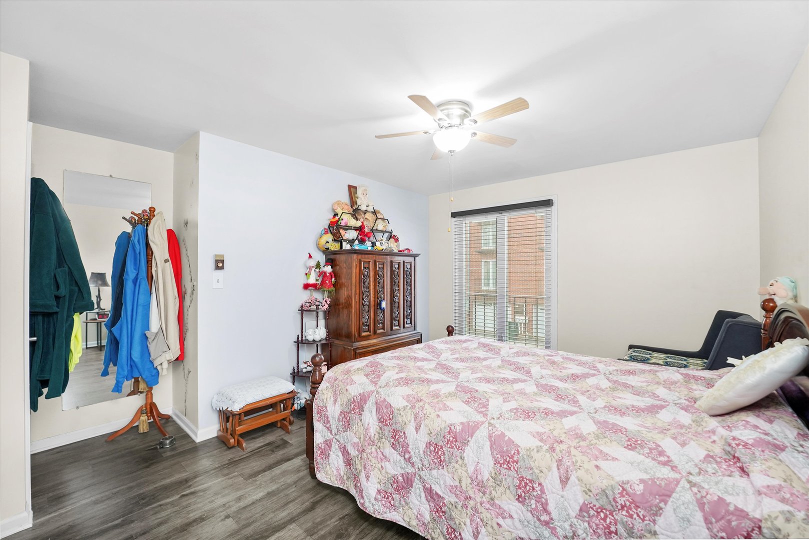 4125 W 98TH Street Unit: B