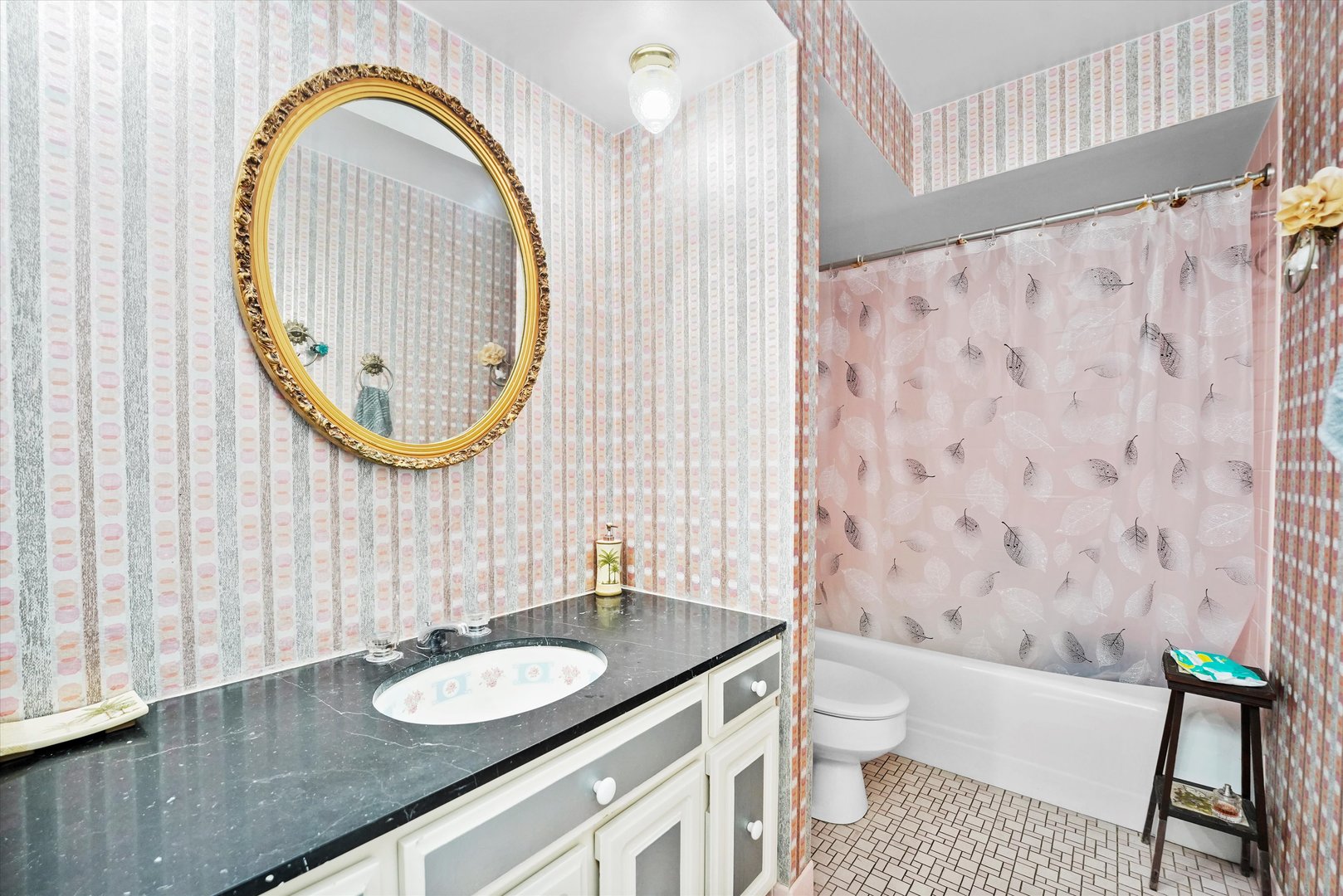 4125 W 98TH Street Unit: B