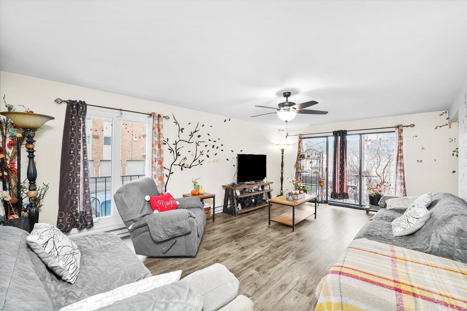 4125 W 98TH Street Unit: B