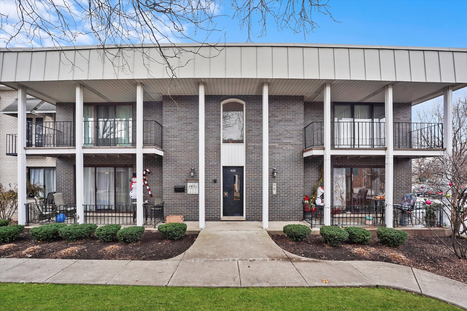 4125 W 98TH Street Unit: B