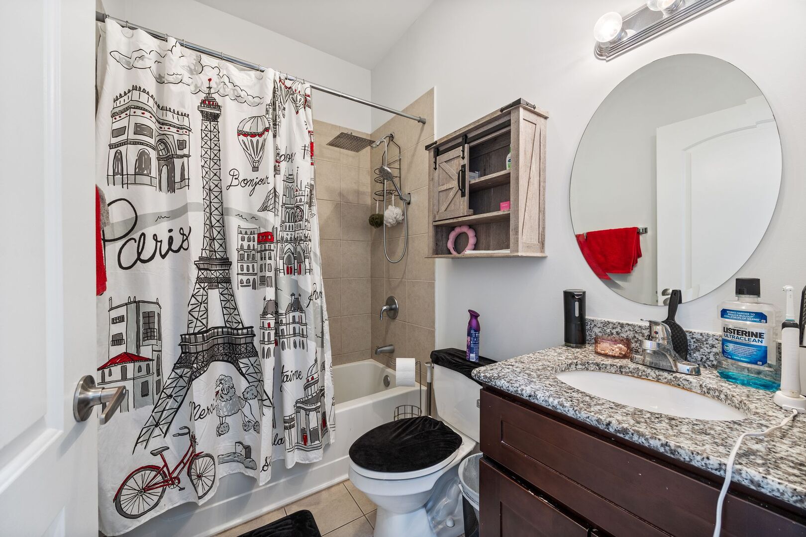 3130 W Walton Street Unit: 4