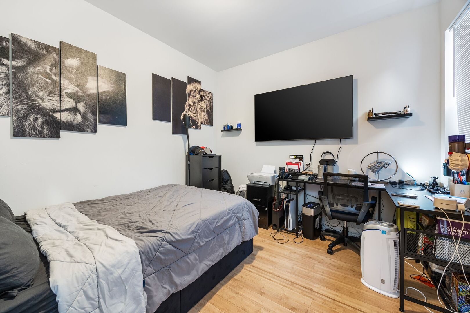 3130 W Walton Street Unit: 4