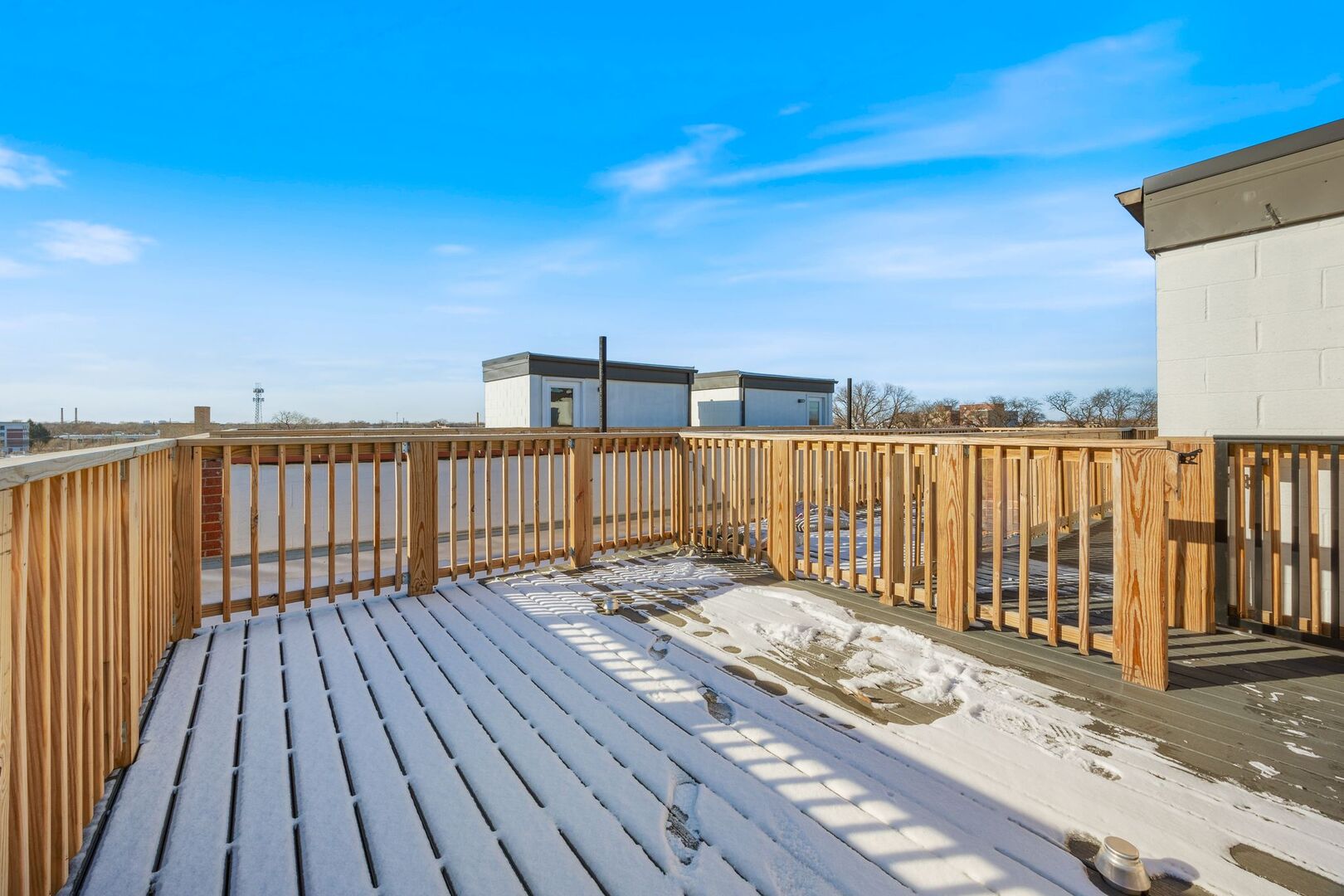 3130 W Walton Street Unit: 4