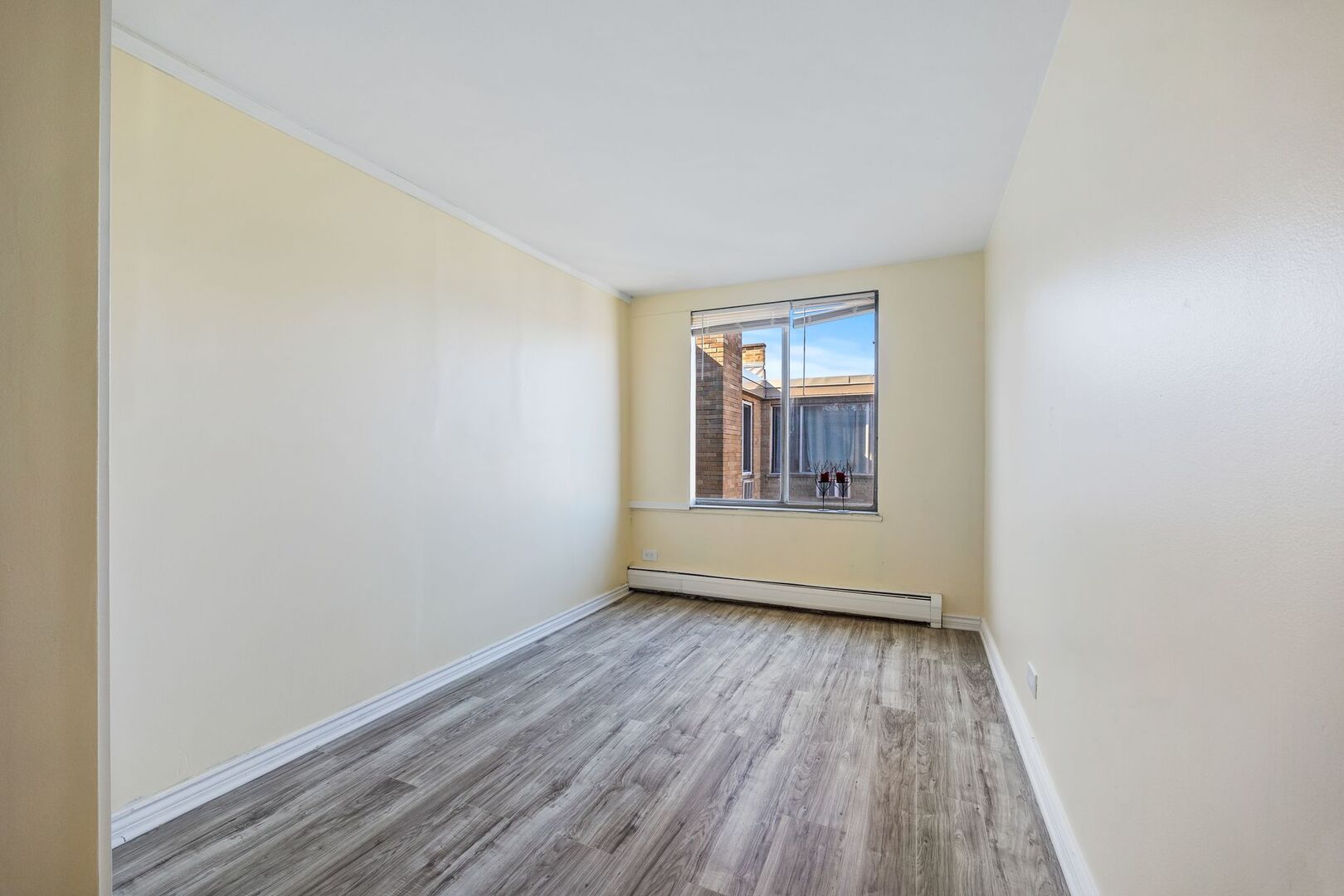7306 N Winchester Avenue Unit: 505