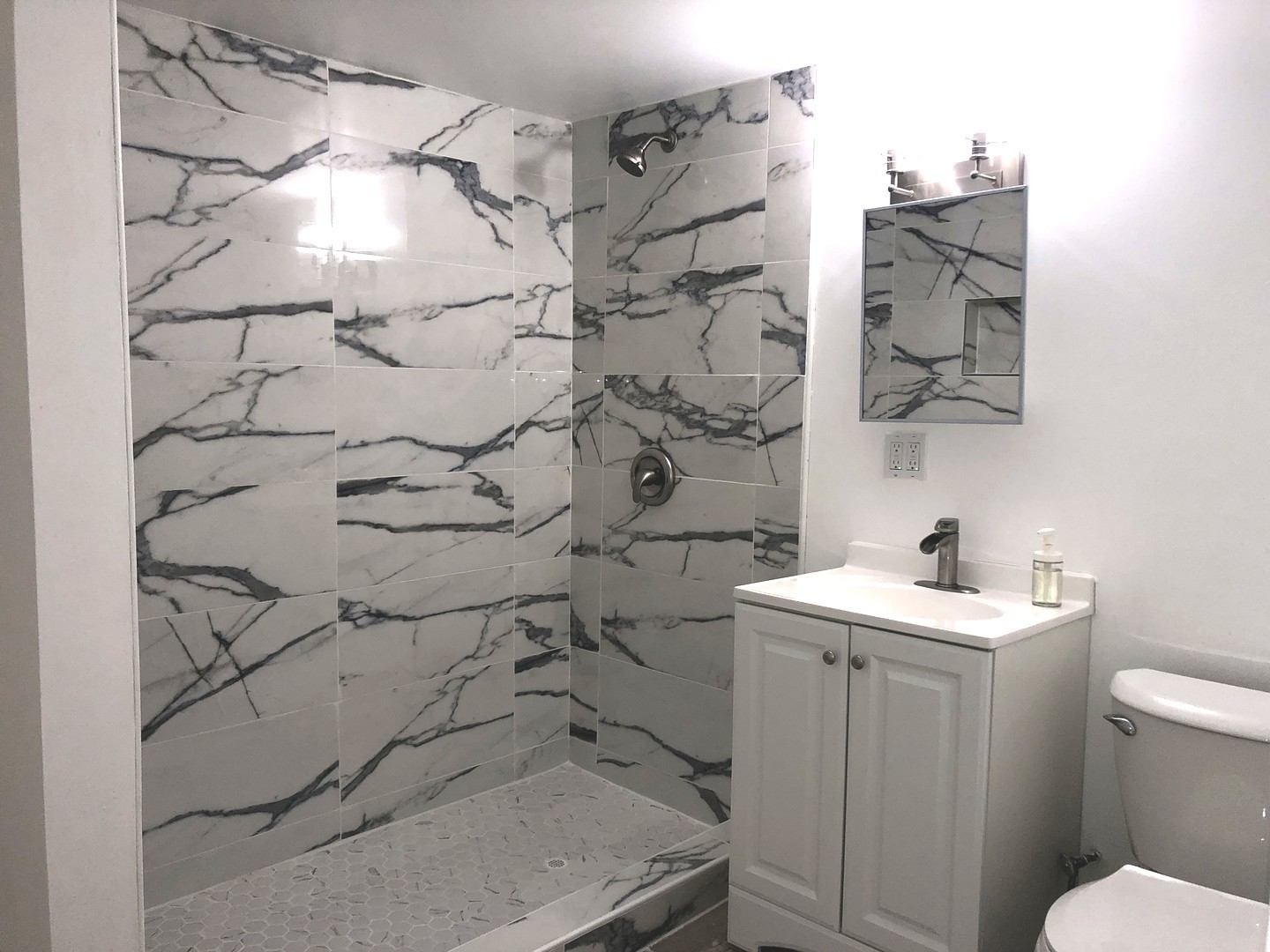 3416 W 60th Place