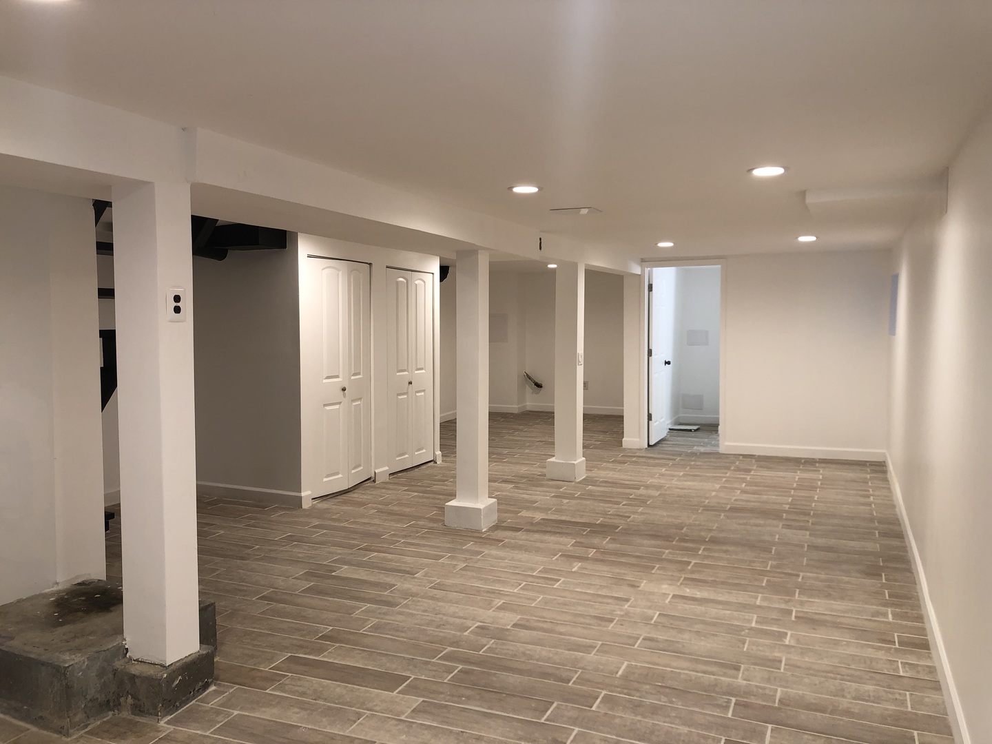 3416 W 60th Place